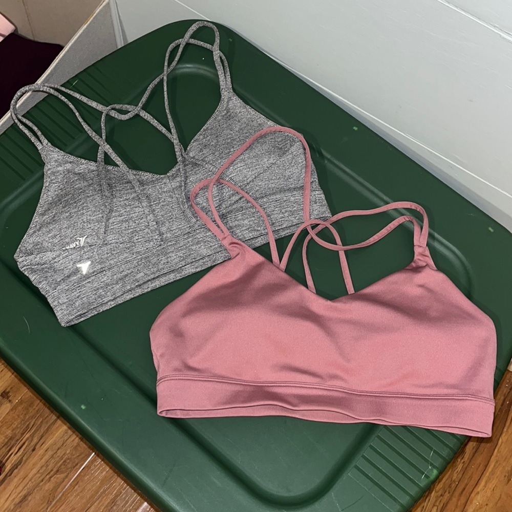 Women’s sport bras